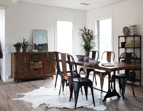 Fantastiskt matbord med skiva av återvunnet trä - My Home My Way