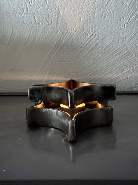 Mindre ljusstake av smide