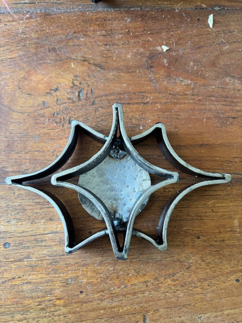 Mindre ljusstake av smide