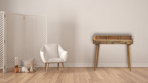 Gediget skrivbord i massivt trä - My Home My Way    