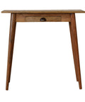 Litet skrivbord av solitt trä - My Home My Way    