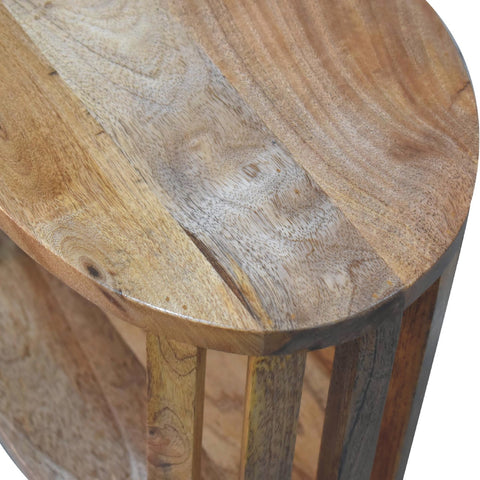 Sängbord i solitt trä