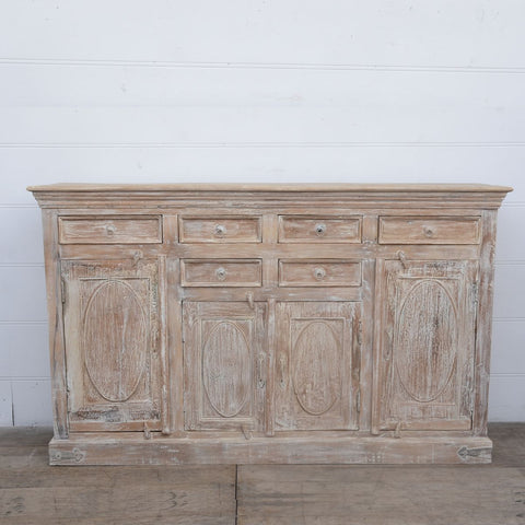 Vackert lågt vintageskåp - My Home My Way    