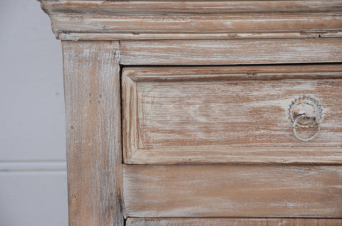 Vackert lågt vintageskåp - My Home My Way    