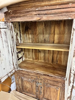 Vackert mörkt vintageskåp