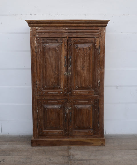 Vackert mörkt vintageskåp - My Home My Way    