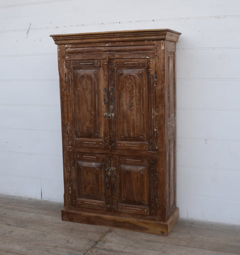 Vackert mörkt vintageskåp - My Home My Way    