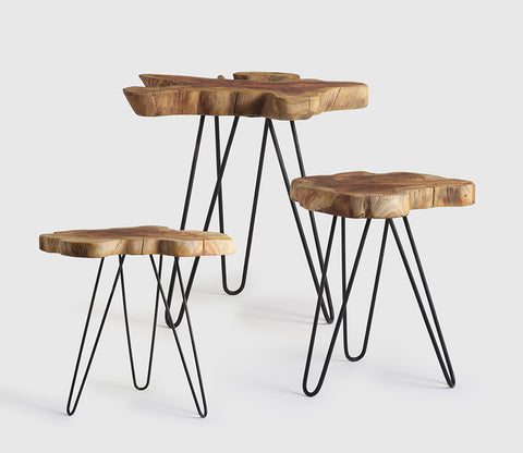 Set med små bord av teak - My Home My Way    