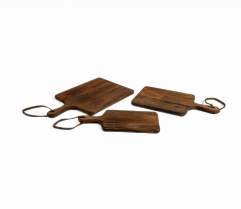 Set med små bord av teak